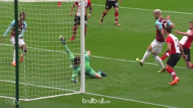 West Ham tampil mendominasi dan menang telak dengan skor 3-0 atas Southampton pada laga Sabtu (31/3). Serangan cepat West Ham ke j...