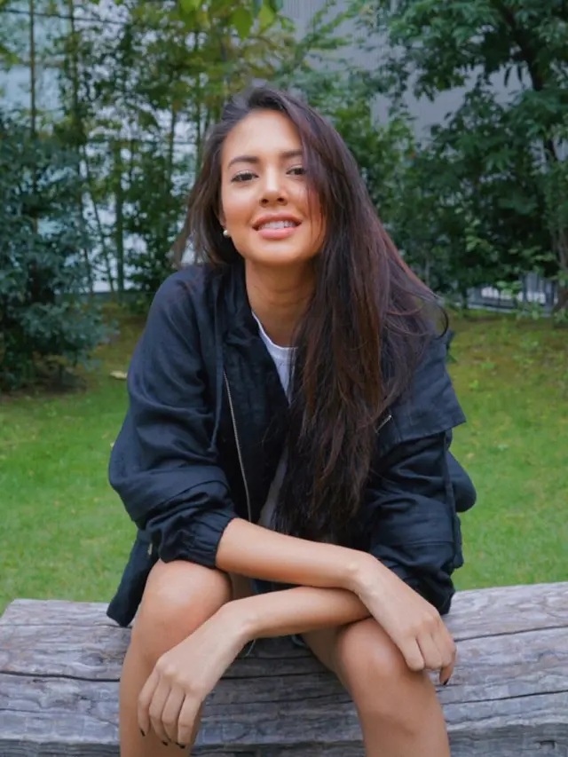 [Bintang] Aurelie Moeremans