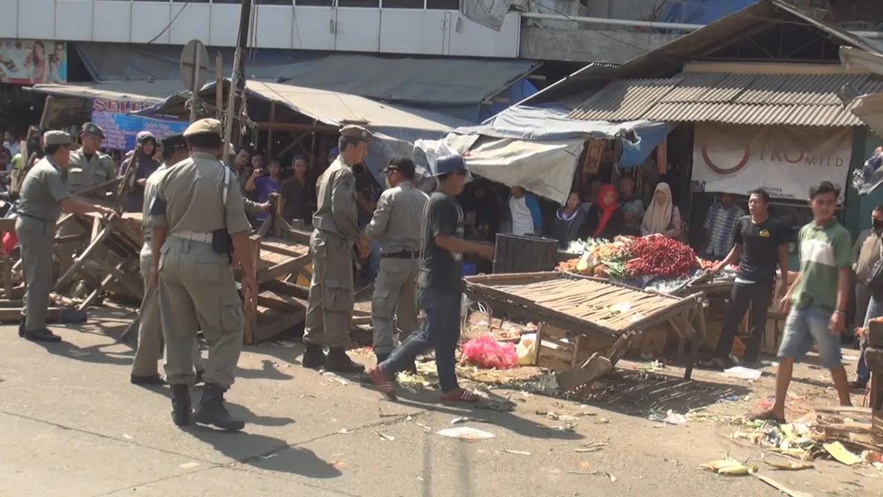 Penertiban Pasar Tumpah