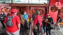 Peserta mengikuti Tur Pecinan Jakarta di Vihara Toasebio, Glodok, Jakarta, Minggu (6/2/2022). Program Tur Pecinan Jakarta ini dalam rangka memeriahkan Tahun Baru Imlek 2573. (Liputan6.com/Herman Zakharia)