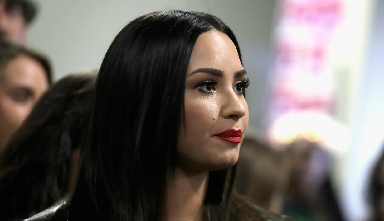 Demi Lovato harus menjalani rehabilitasi pada tahun 2010 karena menyakiti diri sendiri. (Isaac Brekken / GETTY IMAGES NORTH AMERICA / AFP)