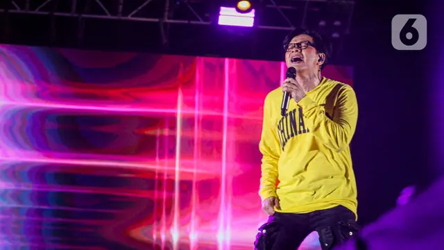 Armand Maulana di Konser Drive-In