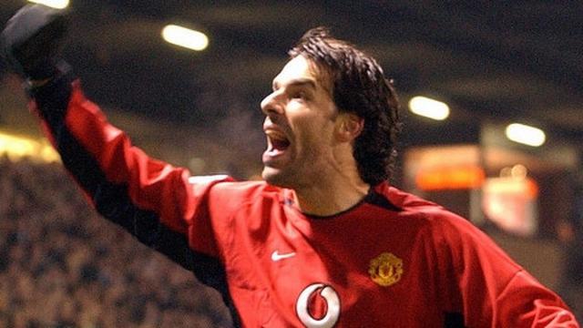 Ruud Van Nistelrooy (c) AFP