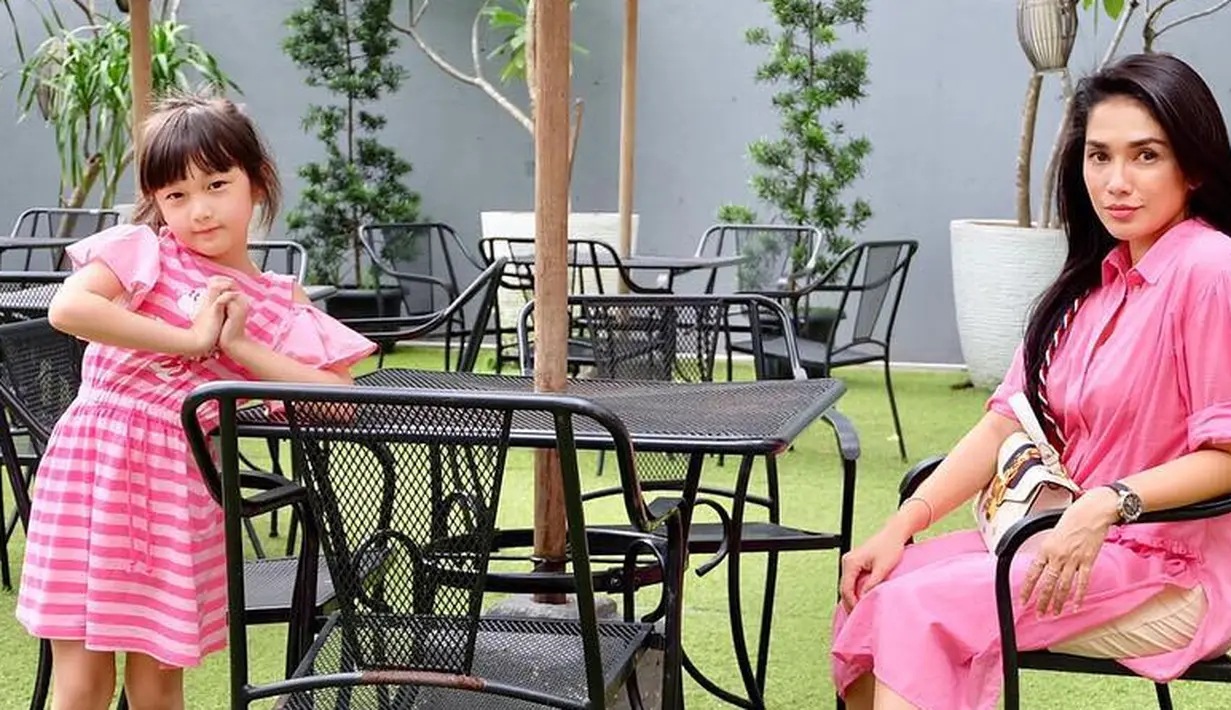 (Instagram/ussypratama)