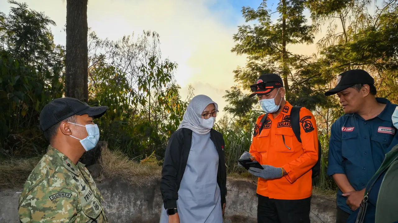 Medan Terjal Hambat Pemadaman Kebakaran Ijen, Bupati Ipuk Usulkan Water Bombing