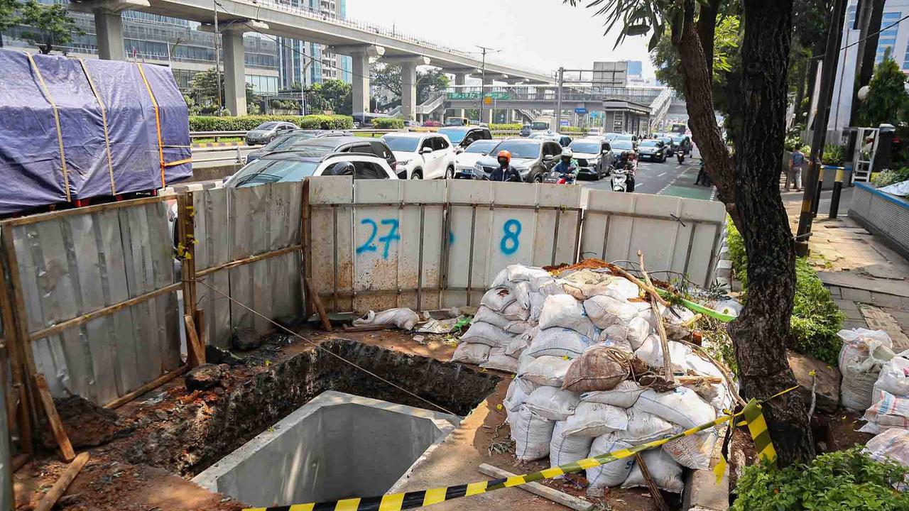 FOTO: Proyek Galian Bikin Macet di Sejumlah Titik di Ibukota Jakarta