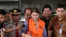 KPK kembali memanggil Artha Meris Simbolon dalam penyidikan kasus dugaan suap terhadap Rudi Rubiandini, Jakarta, Jumat (4/7/2014) (Liputan6.com/Miftahul Hayat)