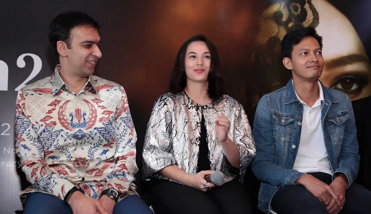 "Dan keterlibatan lawan main juga, kalau masih ada peran Pras kekhawatiran saya waktu main di Surga yang Tak Dirindukan, saya khawatir membawa Fahry dalam Pras," jelasnya. (Deki Prayoga/Bintang.com)