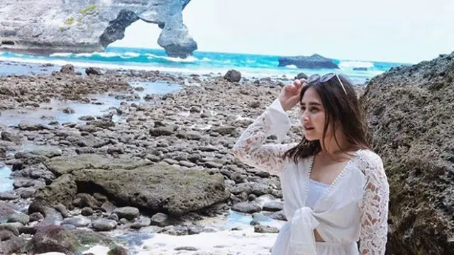 [Bintang] Prilly Latuconsina