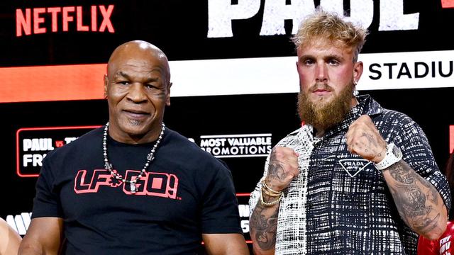 Foto: Panas, Aksi Saling Dorong Mike Tyson dan Jake Paul Saat Momen Faceoff