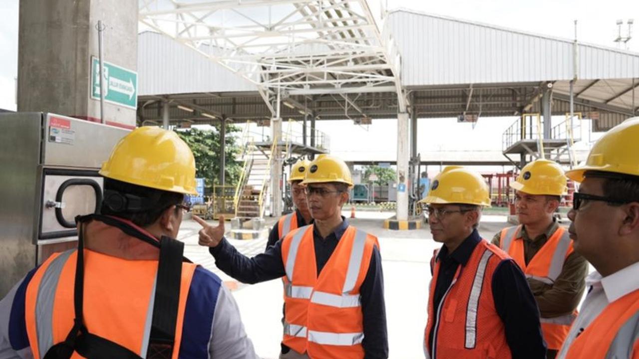 Tinjau Kesiapan Pasokan dan Fasilitas yang Ada