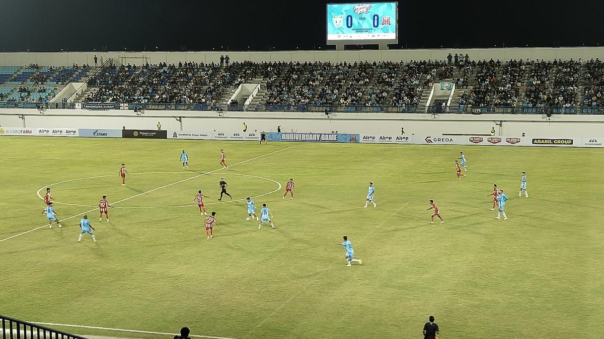 Malam Saat Stadion Surajaya Kembali Menghidupkan Harapan Persela
