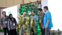 Drs. Teten Masduki, Menteri Koperasi dan UKM Republik Indonesia, di acara Floriculture Indonesia International Expo 2023 (Dok. Liputan6.com/ Winda Syifa Sahira)