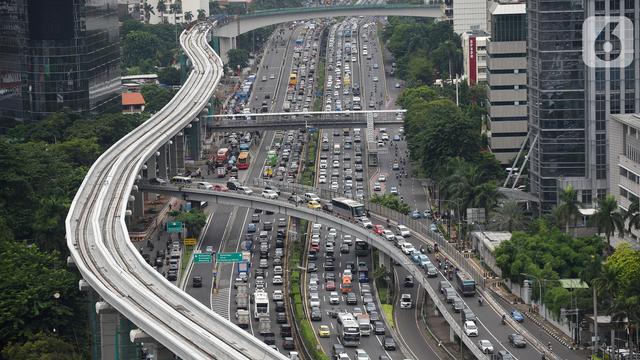 Proyek Pembangunan LRT Rampung Desember 2021