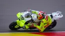 Tempat kedelapan dihuni pembalap MotoGP asal Italia dari Pertamina Enduro VR46 Raging Team, Fabio Di Giannantonio. Tampak dalam foto, Fabio Di Giannantonio saat sesi latihan Grand Prix motor MotoGP Jerman di di Sirkuit Sachsenring, Hohenstein-Ernstthal, Chemnitz, Jerman, 12 Juli 2025. (Ronny Hartmann/AFP)