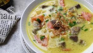 Soto Betawi (Instagram.com/ trixie_gayatri)