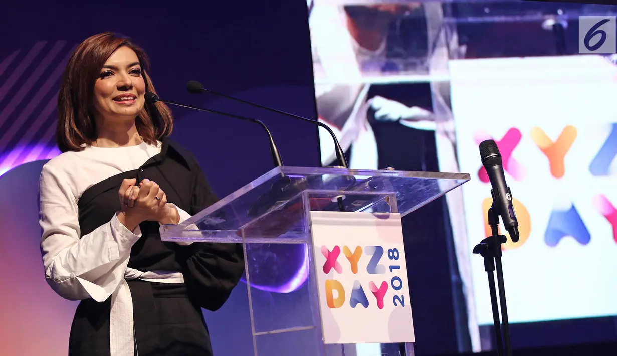 Presenter Najwa Shihab saat menjadi pembicara di XYZ DAY 2018 di The Hall Senayan City, Jakarta, Rabu (25/4). Acara ini bertujuan memberikan insight lebih mendalam tentang generasi X, Y, dan Z dari para ahli di bidangnya. (Liputan6.com/Herman Zakharia)