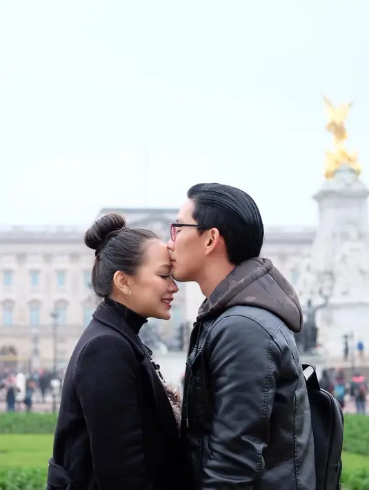 <p>Yuanita Christiani rayakan anniversary keempat [Instagram/yuanitachrist]</p>