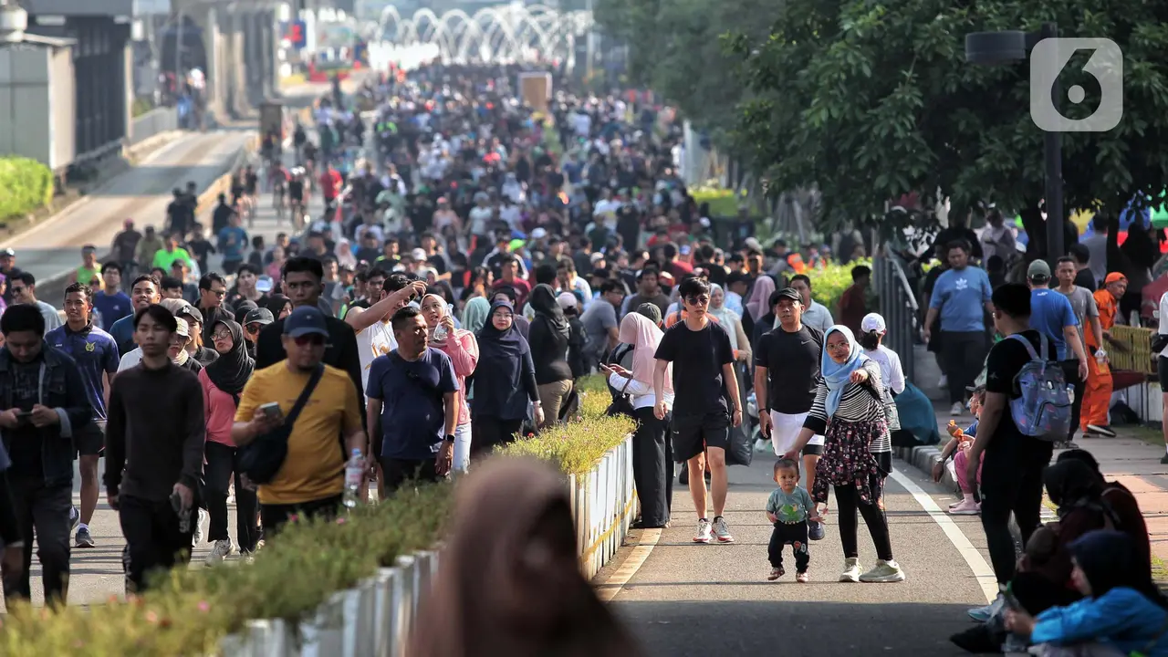 MInggu Pagi, Warga Padati Jalan Sudirman-Thamrin Jakarta