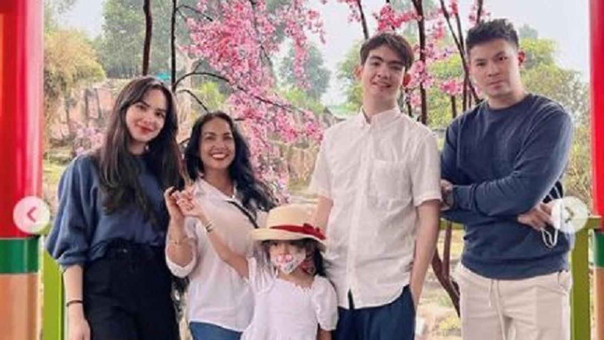 6 Potret Kebersamaan Steffi Zamora dan Baby Shak, Menggemaskan - Vimarsana News