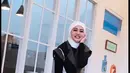 Dengan keputusannya berhijab, Jenita Janet juga rela kehilangan beberapa pekerjaannya. Ia pun tak mempermasalahkan karena setelah berhijab ia merasa mendapat ketenangan. [Instagram/jenitajanet]