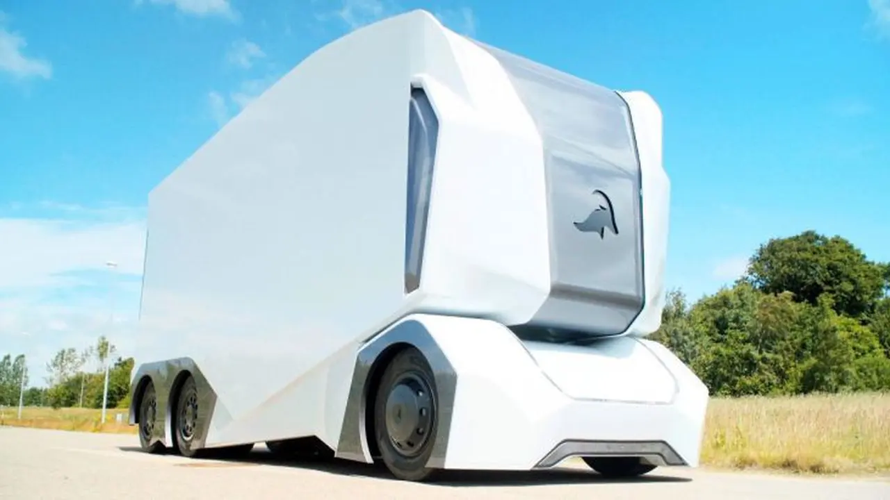 Einride T-Pod Truk Tanpa Sopir