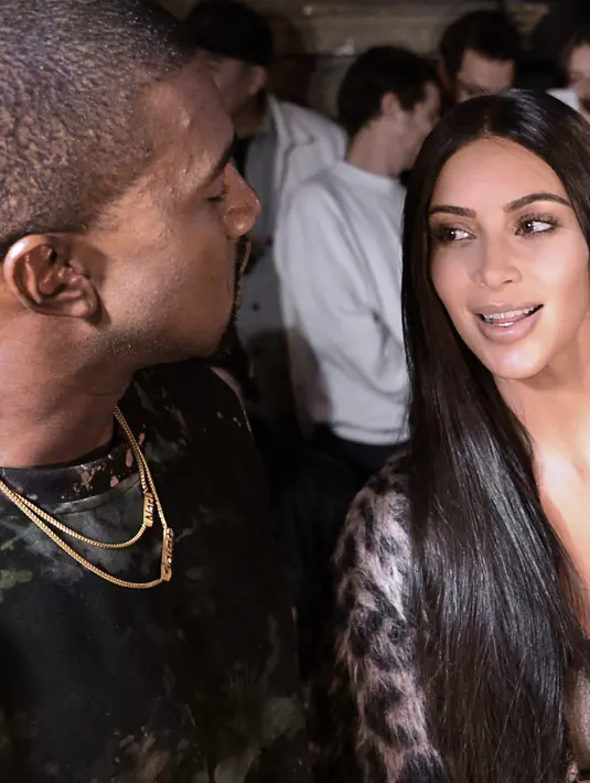 Ketakutan Kim saat ini nampaknya tak bisa disalahkan, mengingat kejadian yang menimpanya memang sangat mengerikan. Dimana Kim disudutkan dengan tembakan di kepalanya dan perlakuan yang menyakitkannya saat itu.(AFP/Bintang.com)