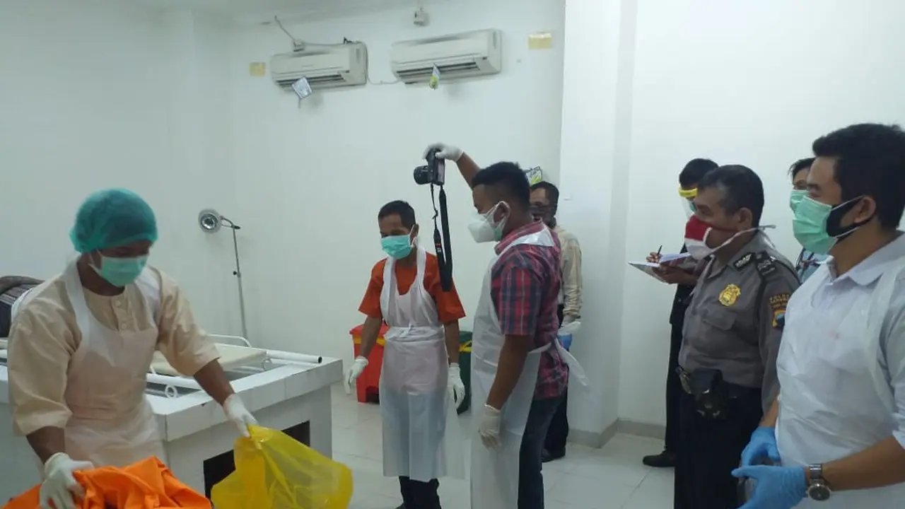 Seorang pria ditemukan meninggal dunia di ruang salat. (Foto: Liputan6.com/Humas Polres Kebumen)