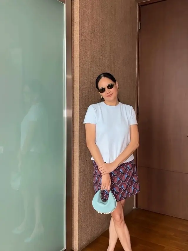 Gaya Donna Harun saat Akan Kumpul dengan Sahabat Curi Perhatian. (instagram/donnaharunofficial)