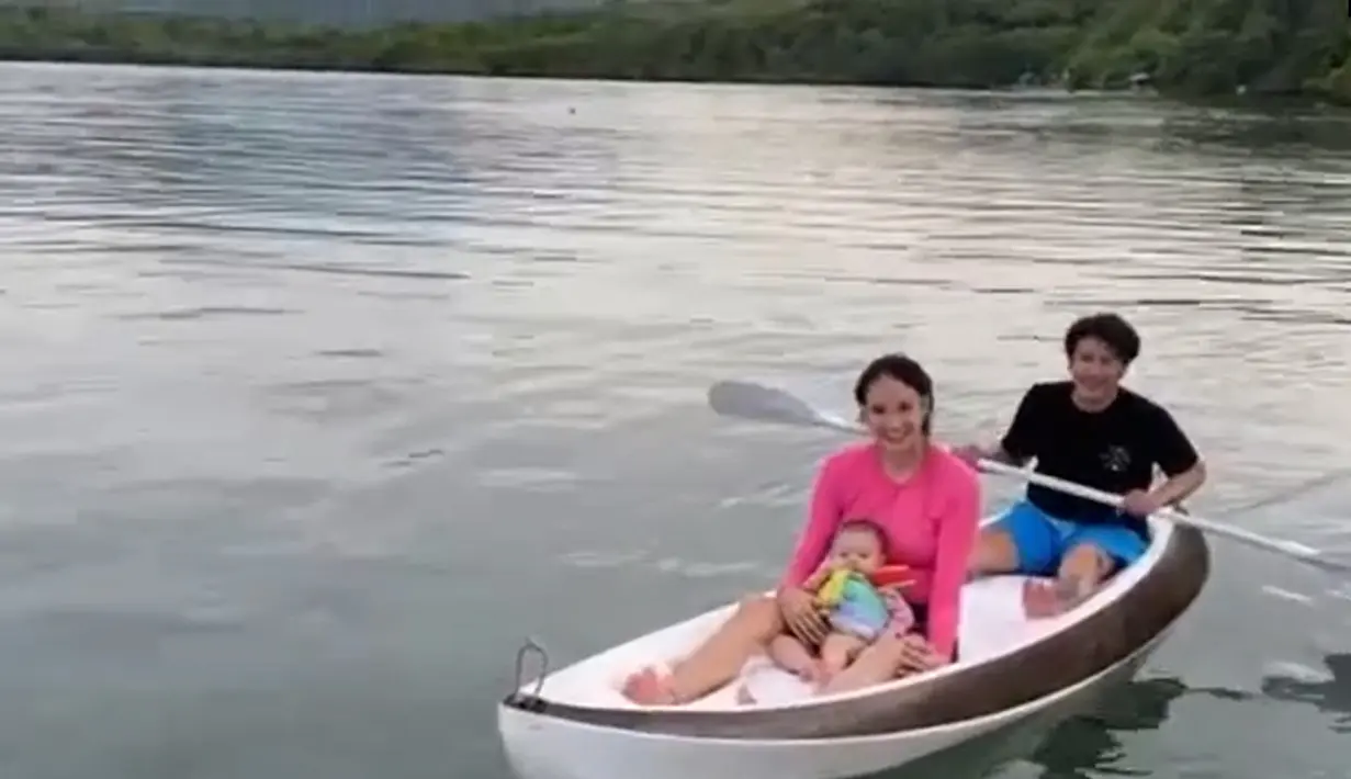 [Instagram/nadinelist]