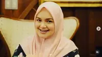 Siti Nurhaliza mulai merambah bisnis fesyen dengan brand Afiya (dok.instagram/@ctdk/https://www.instagram.com/p/CMrpVnMn9ud/Komarudin)
