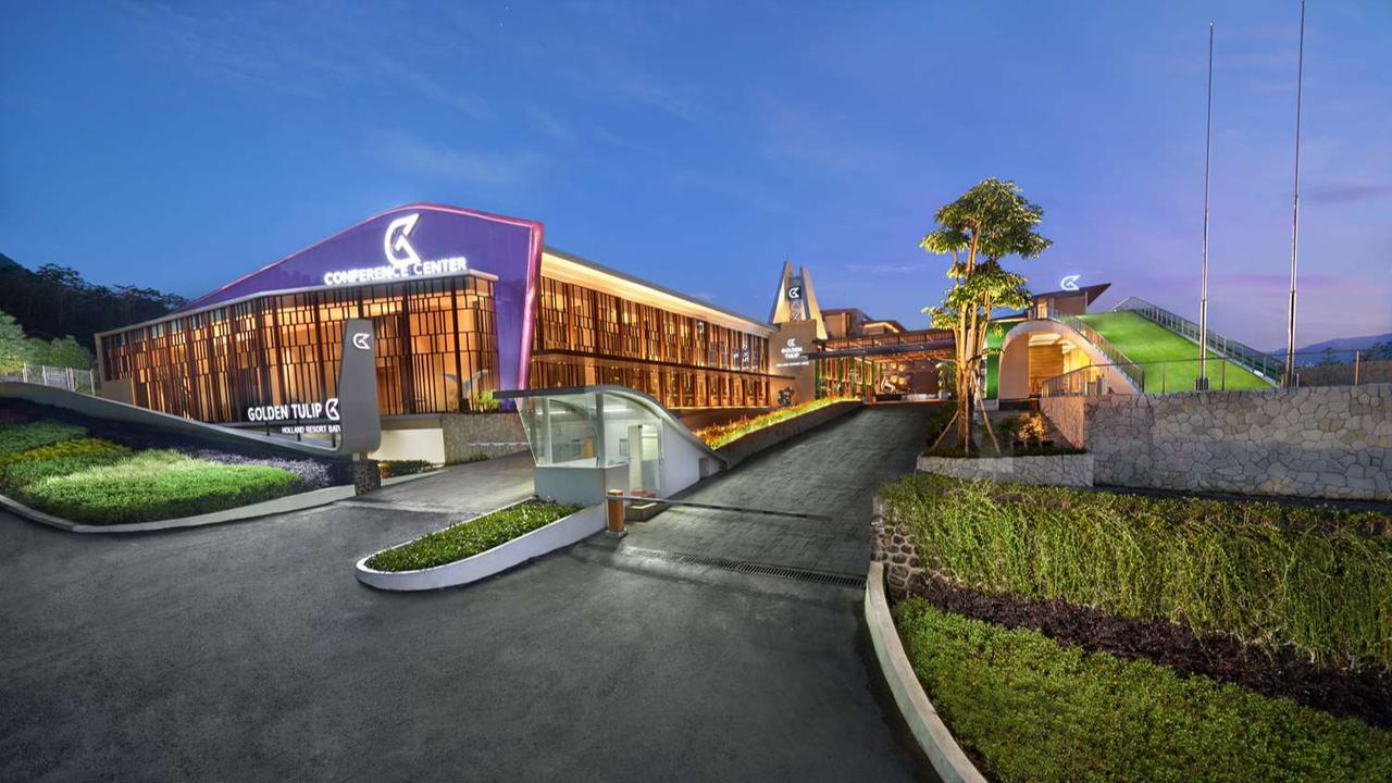 Ilustrasi Golden Tulip Holland Resort Batu