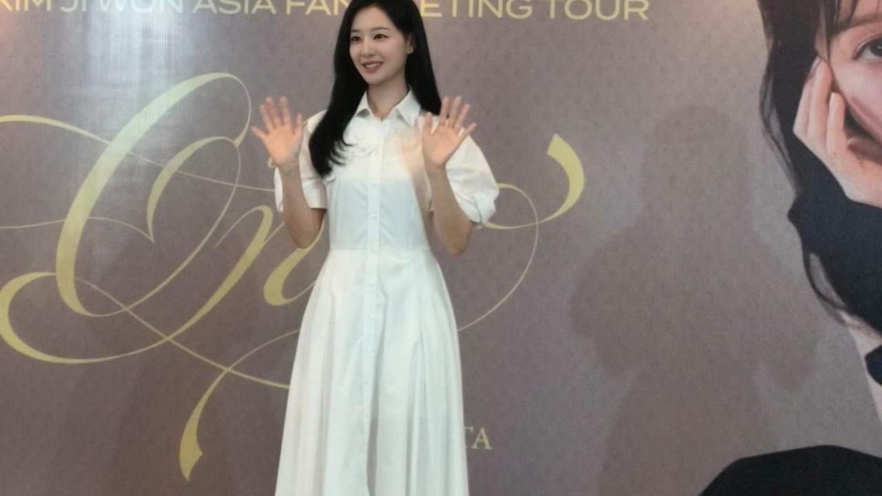 Antusiasme Kim Jiwon Bertemu Penggemar di Fan Meeting Jakarta