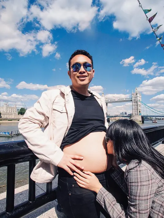 Gilang Dirga dan Adiezty Fersa