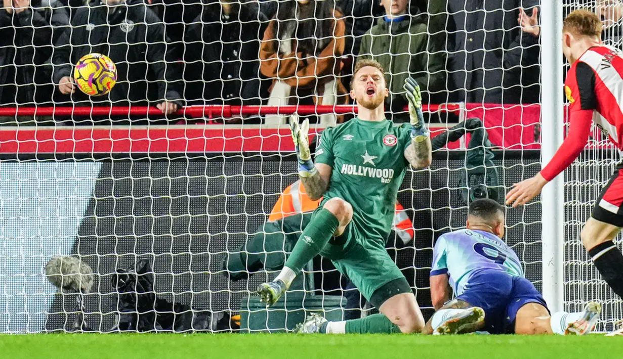 Berkat hasil ini, Arsenal berhak naik ke peringkat dua klasemen dengan poin 39. Sementara itu, Brentford kini menduduki peringkat 12 dengan perolehan poin 24. (AP Photo/Kirsty Wigglesworth)