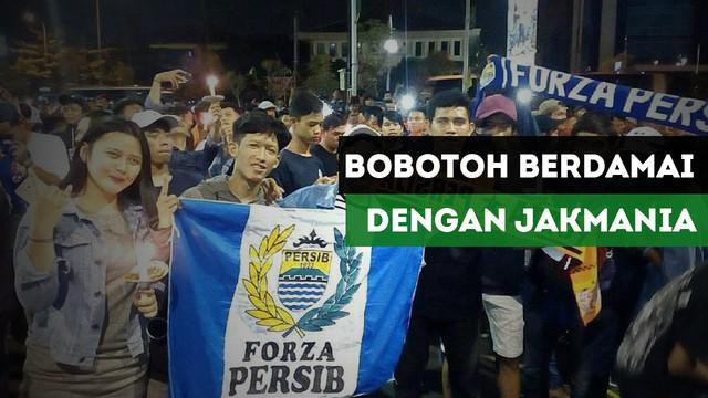 Bobotoh mendeklarasikan perdamaian dengan The Jakmania di Gedung Asprov Jabar, Bandung, Kamis (3/8/2017)