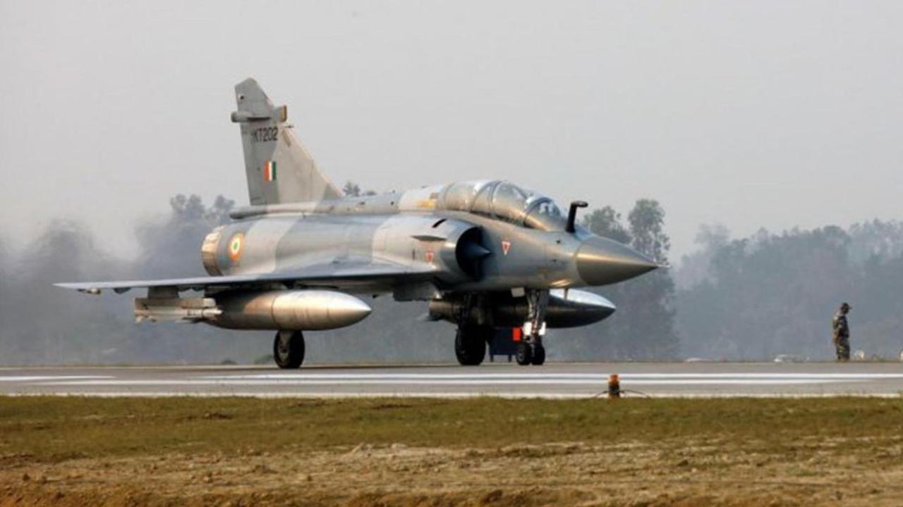Untuk mengatasi hal ini, Indonesia membeli 12 Mirage 2000-5 bekas Angkatan Udara Qatar