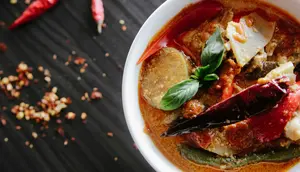 Makanan Penyebab Keringat Berlebih dan Bau Badan, Apa Saja?