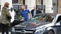 Kedermawanan Gelandang Manchester United
