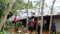 Rumah korban longsor Purbalingga (Liputan6.com / Galoeh Widura)