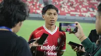 Reyner Emanuelo Barusu, gelandang muda Bali United. (Bola.com/Alit Binawan)