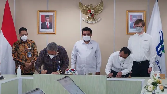 Pertamina Rosneft menggandeng PT Kereta Api Indonesia (KAI) merevitalisasi jalur kereta zaman Belanda. (Dok Pertamina Rosneft)