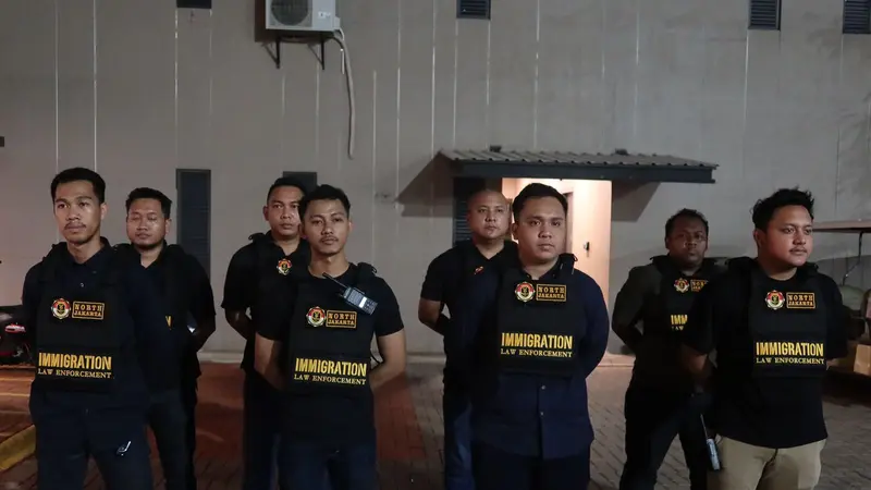 Seksi Intelijen dan Penindakan Keimigrasian Kantor Imigrasi Kelas I TPI Jakarta Utara melaksanakan kegiatan Patroli Keimigrasian di kawasan Pantai Indah Kapuk 1 Jakarta Utara, Kamis (15/8/2024) malam (Istimewa)