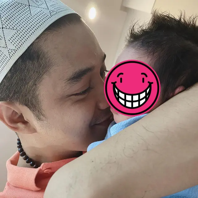 Momen Persalinan Anak Pertama Angbeen Rishi. (Sumber: Instagram/adlyfayruz dan Instagram/angbeenrishi)