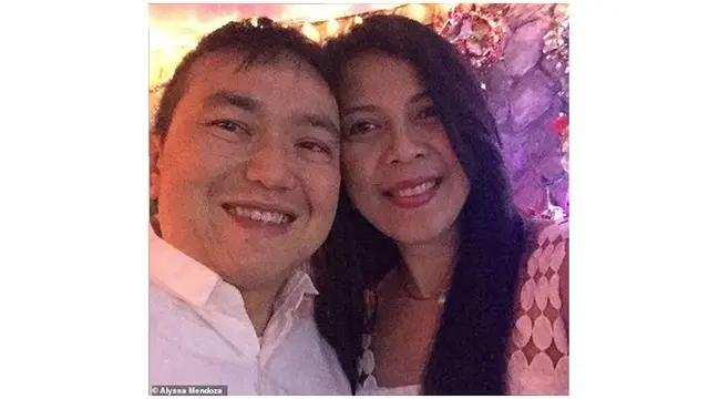 Kisah Haru Istri Dapat Kejutan Ultah Pernikahan dari Suami yang Sudah Meninggal