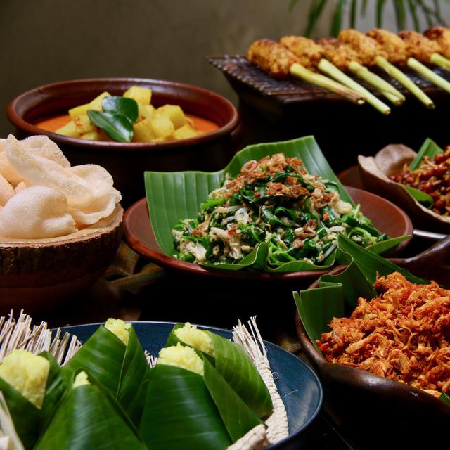 8 Makanan Khas Lombok Kaya Rempah Menggoda Lidah Hot Liputan6 Com