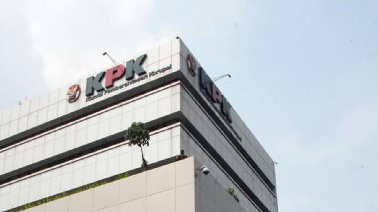 Waketum PD Max Sopacua diperiksa KPK terkait Angie