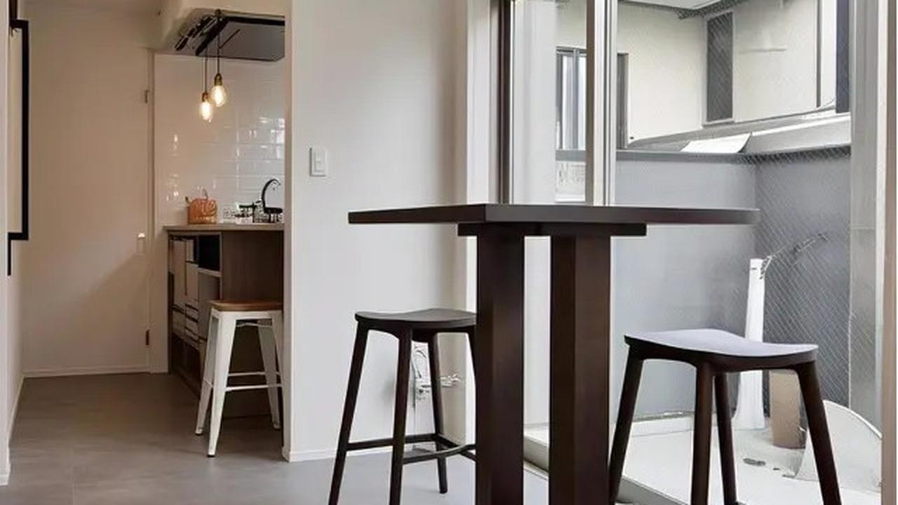Meja Bar Minimalis untuk Area Dapur Terbuka