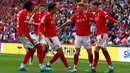 Nottingham Forest. Serupa dengan Fulham, Nottingham Forest sebagai klub promosi yang merupakan juara Divisi Championship musim 2021/2022 lalu ini juga memiliki 20 pemain asing dari total 32 pemain dalam skuad mereka di Liga Inggris musim 2022/2023. Komposisi pemain asing The Tricky Trees terbilang merata dari beberapa benua, seperti Eropa, Afrika, Amerika dan Australia. (AFP/Adrian Dennis)