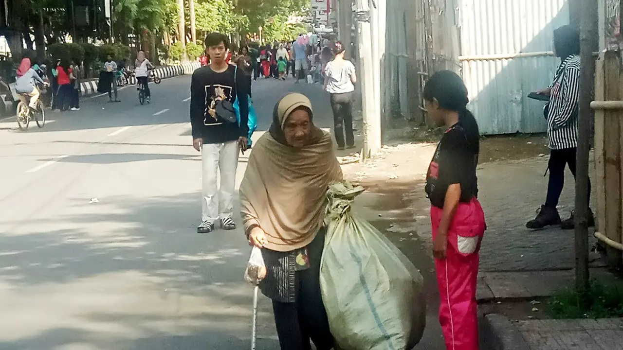 Daeng Bollo Warga Jembatan Merah, Kecamatan Tamalate, kota Makassar, Sulawesi Selatan. (Foto: Liputan6.com/Ahmad Yusran).